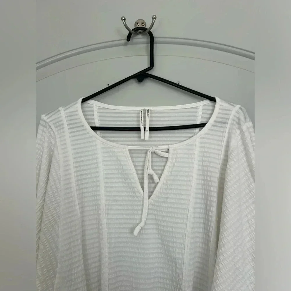 Anthropologie Rebecca smocked top puff sleeves white size small